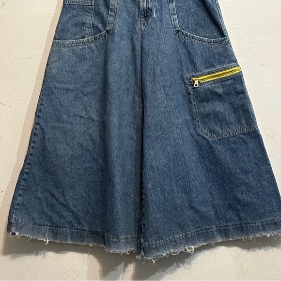 Vintage 90s Original JNCO
Crime Scene Jeans
Distressed Worn Size 31x32 - Picture 4 of 11